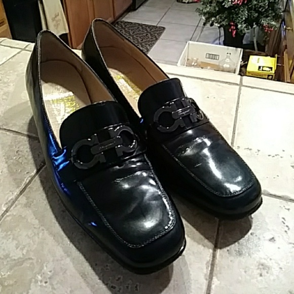 Salvatore Ferragamo Shiny Black Loafers - Picture 1 of 8